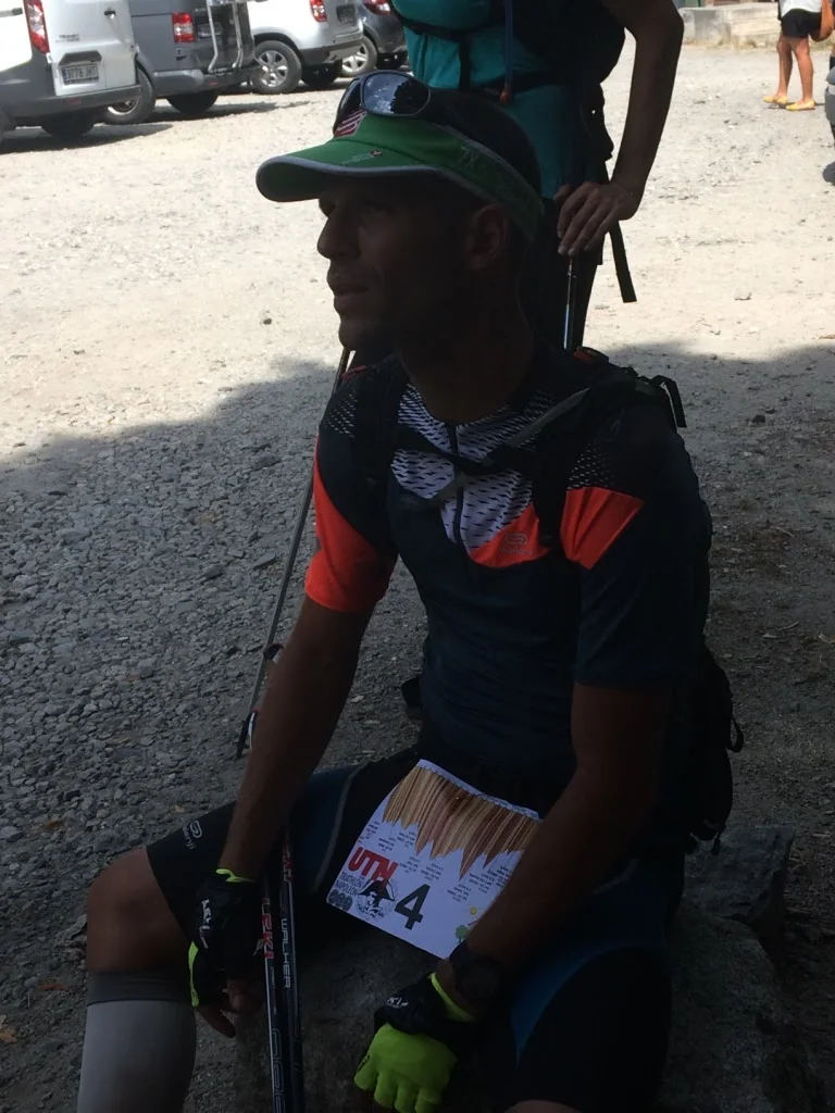 Sébastien Truchi sur les routes corses pendant les 550 kilomètres de vélo